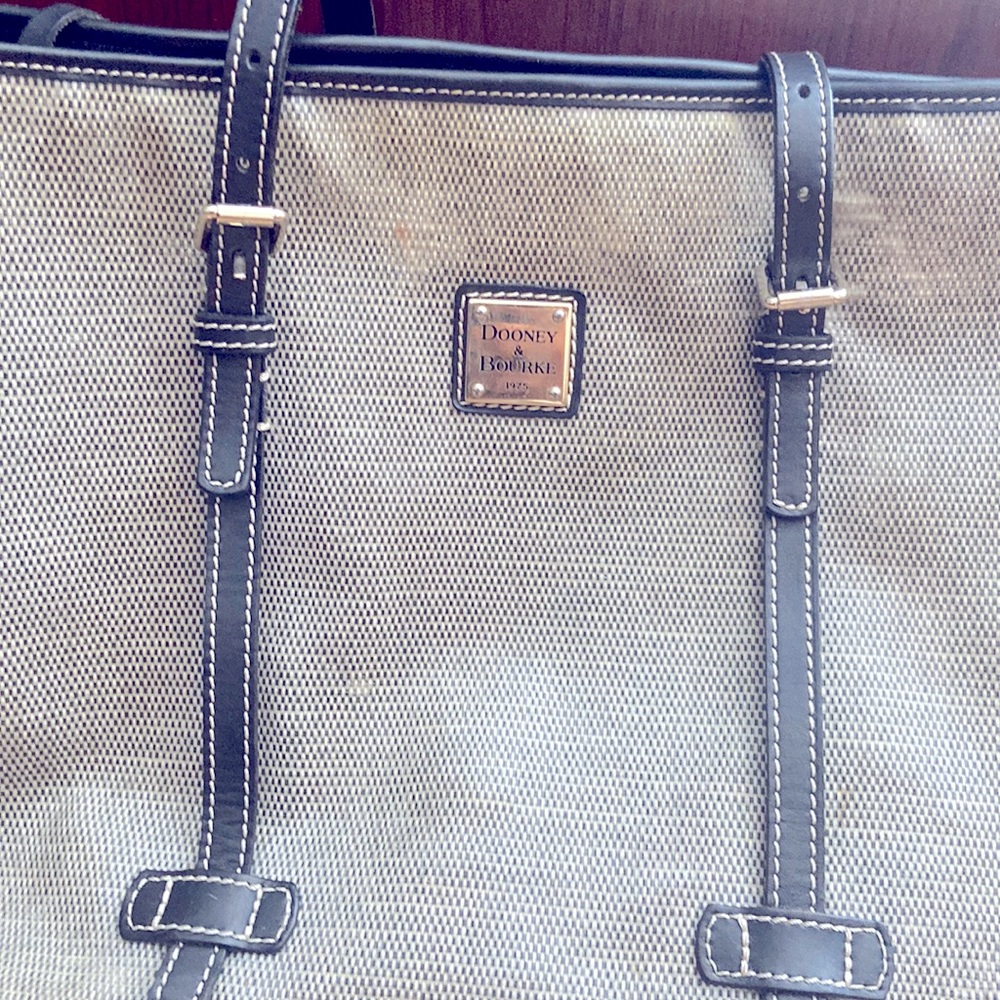 Dooney and Bourke Wide Tote Bag